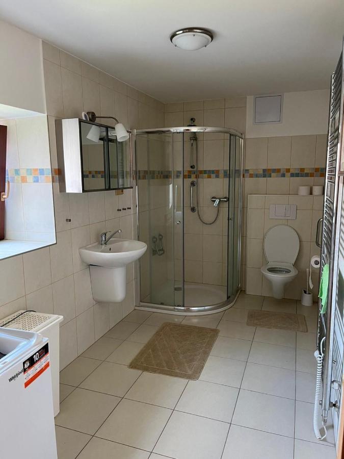 Apartman Hotel Vomocil Bystre Ngoại thất bức ảnh