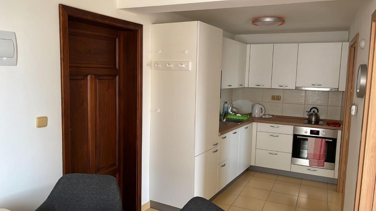 Apartman Hotel Vomocil Bystre Ngoại thất bức ảnh