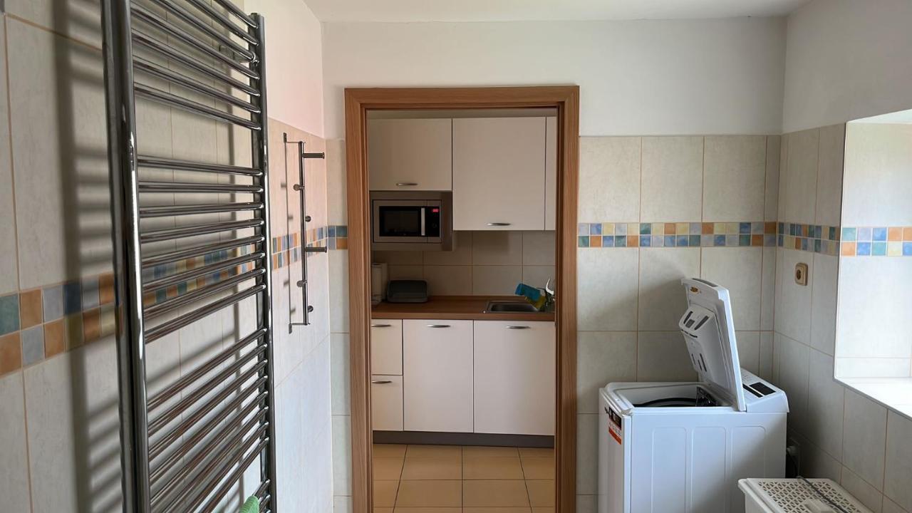 Apartman Hotel Vomocil Bystre Ngoại thất bức ảnh